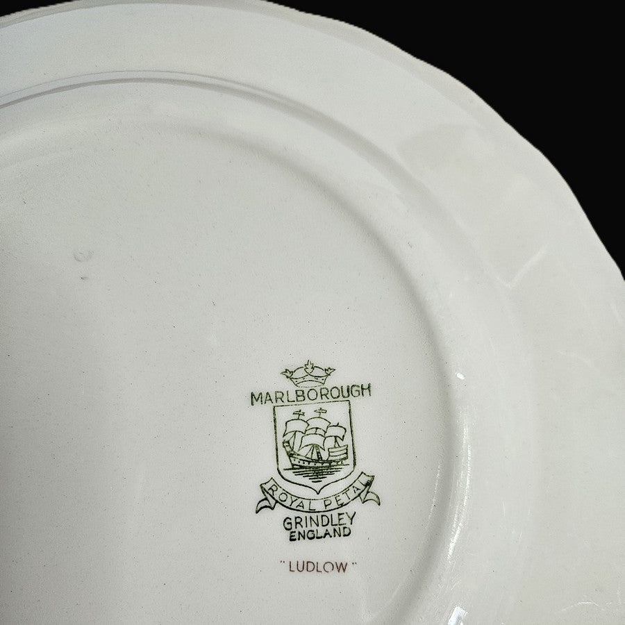 ASSIETTE PLATE MARLBOROUGH ROYAL PETAL GRINDLEY ENGLAND Ref 00138