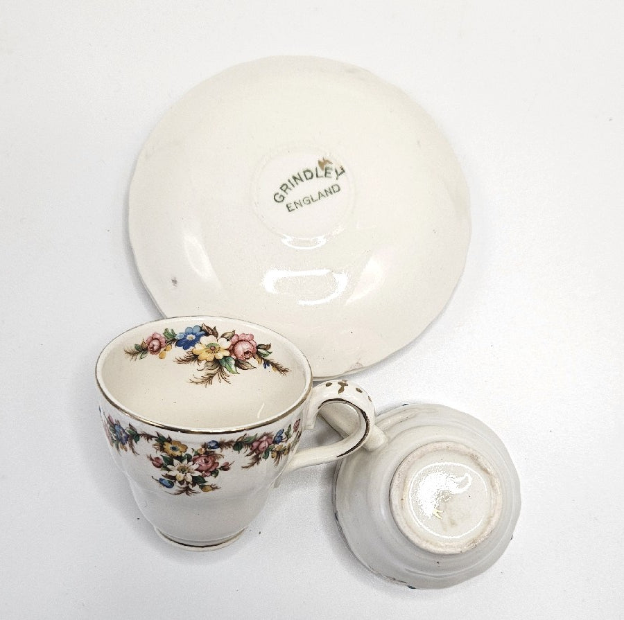 5 TASSES À CAFÉ MARLBOROUGH ROYAL PETAL ENGLAND Ref 00137