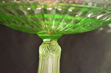 Charger l'image dans la galerie, COUPE A FRUITS VERRE DE DÉPRESSION 1950