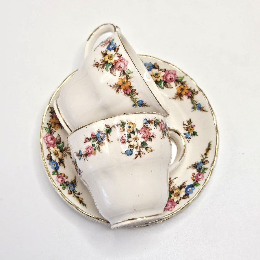 5 TASSES À CAFÉ MARLBOROUGH ROYAL PETAL ENGLAND Ref 00137