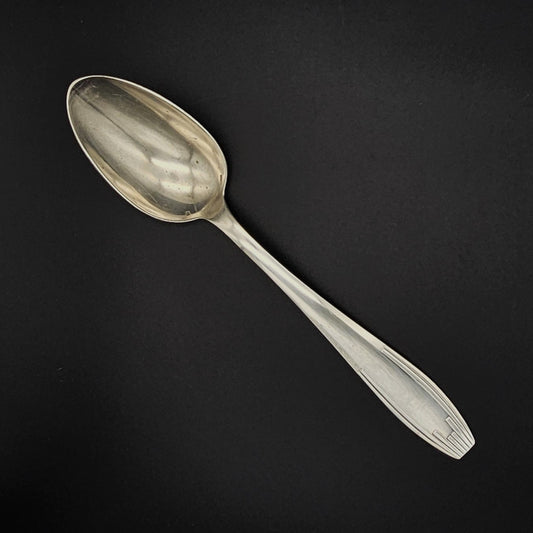 CUILLÈRE A RAGOÛT MÉTAL ARGENTÉ ART-DÉCO Ref : 00123