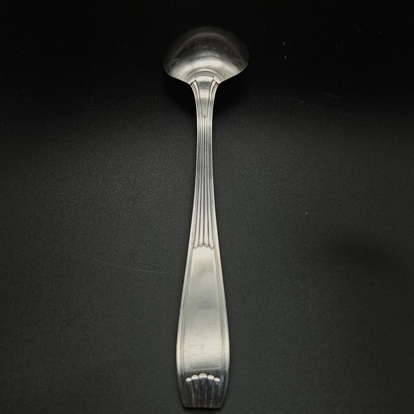 CUILLÈRE À RAGOÛT ALFÉNIDE ART DECO EN MÉTAL ARGENTÉ Ref : 00172
