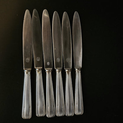6 COUTEAUX À FROMAGE ERCUIS ART DECO EN MÉTAL ARGENTÉ Ref : 00177