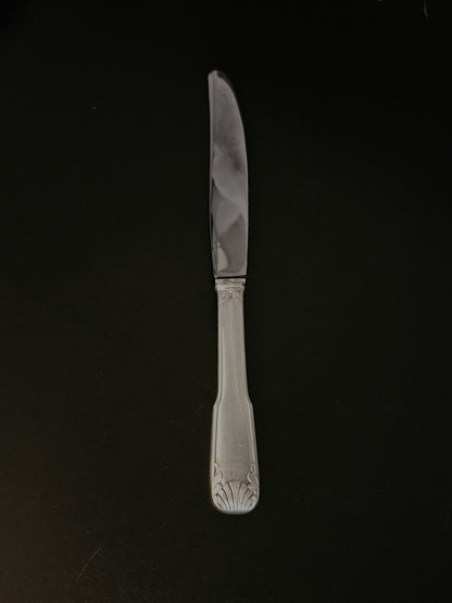 6 COUTEAUX À FROMAGE MODÈLE COQUILLE EN MÉTAL ARGENTÉ Ref 00181