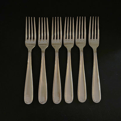 6 FOURCHETTES MODÈLE CLASSIQUE EN MÉTAL ARGENTÉ Ref : 00197