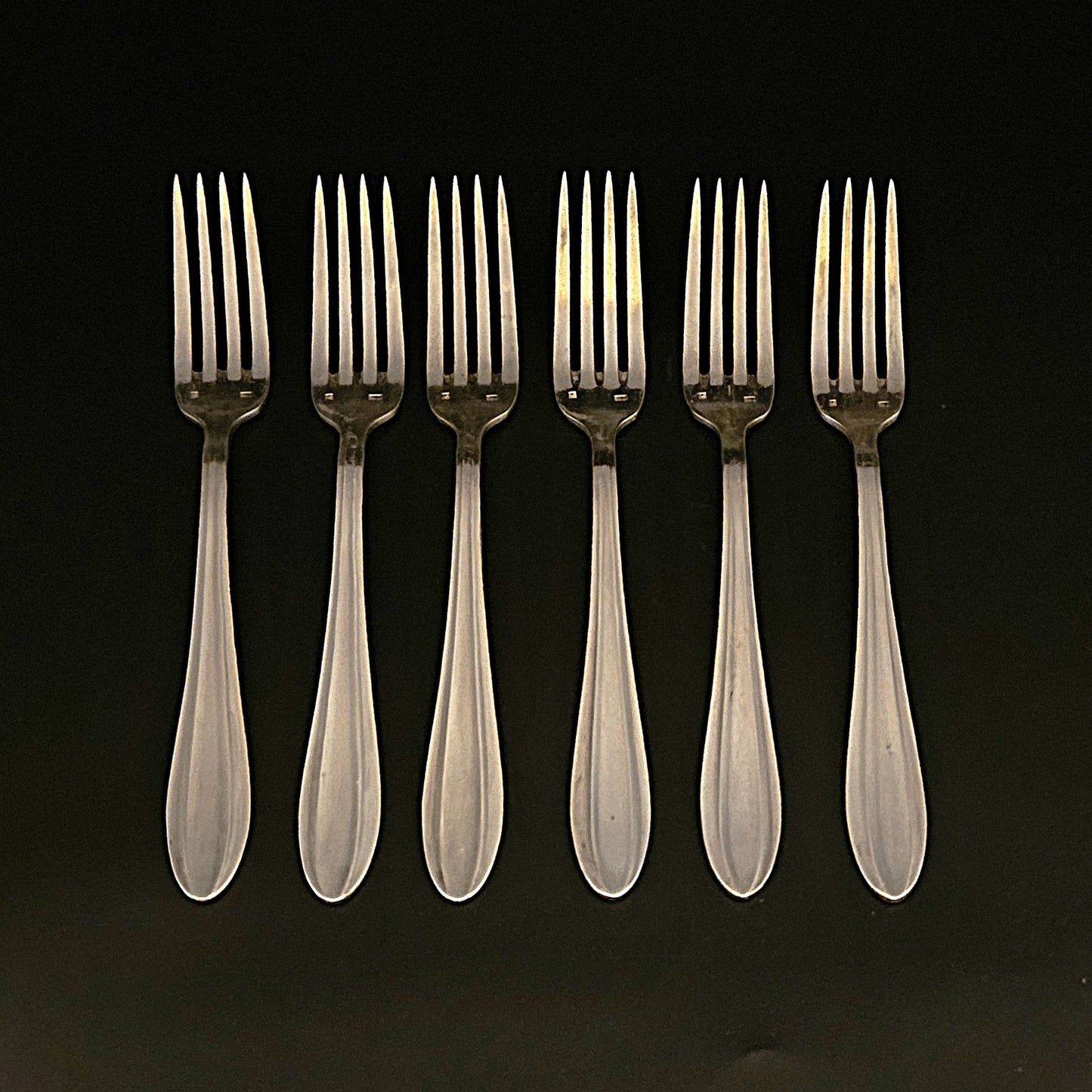 6 FOURCHETTES ART DECO EN MÉTAL ARGENTÉ Ref : 00198
