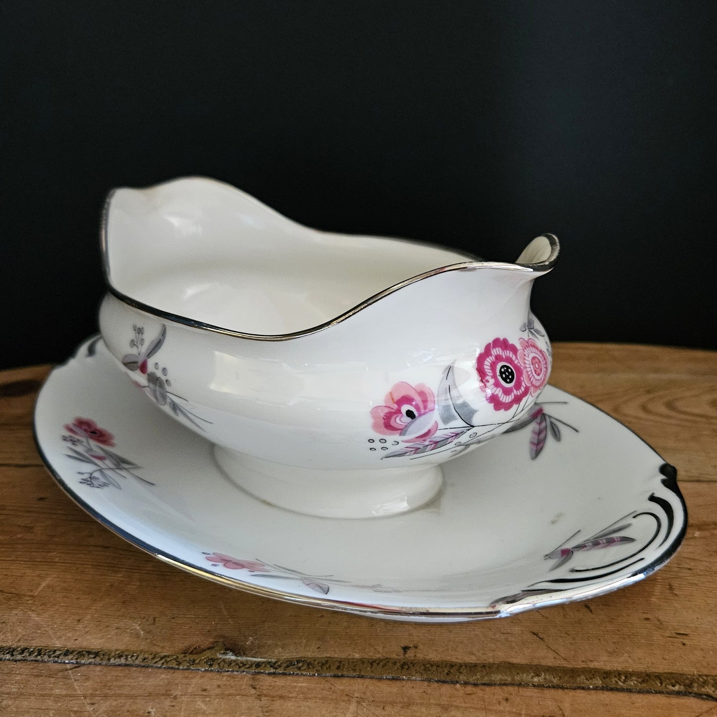 SAUCIÈRE ART DÉCO - PORCELAINE DE LIMOGES Ref : 00206
